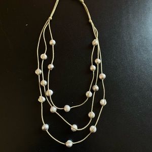 🍀 Grey 3-Strand Salt Water Pearl Necklace